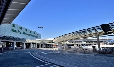 Tokyo, Japan issued snow alert! Airport crash, flight chaos!